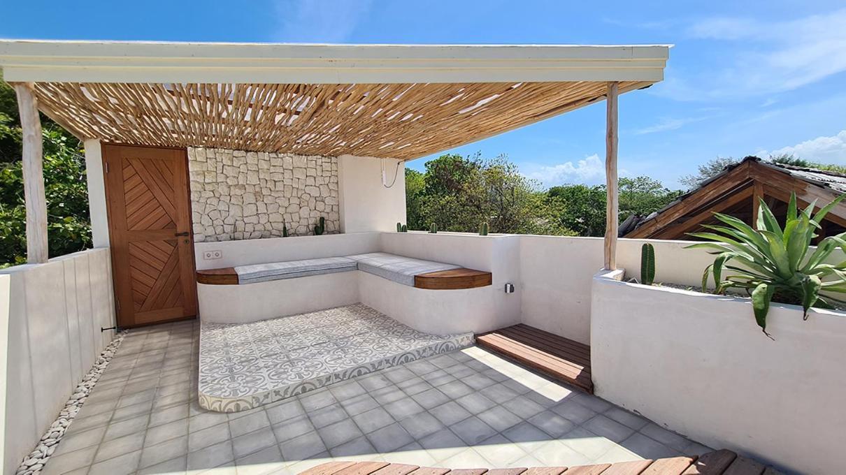 Shore Thing Gili Air Beachfront Apartment المظهر الخارجي الصورة